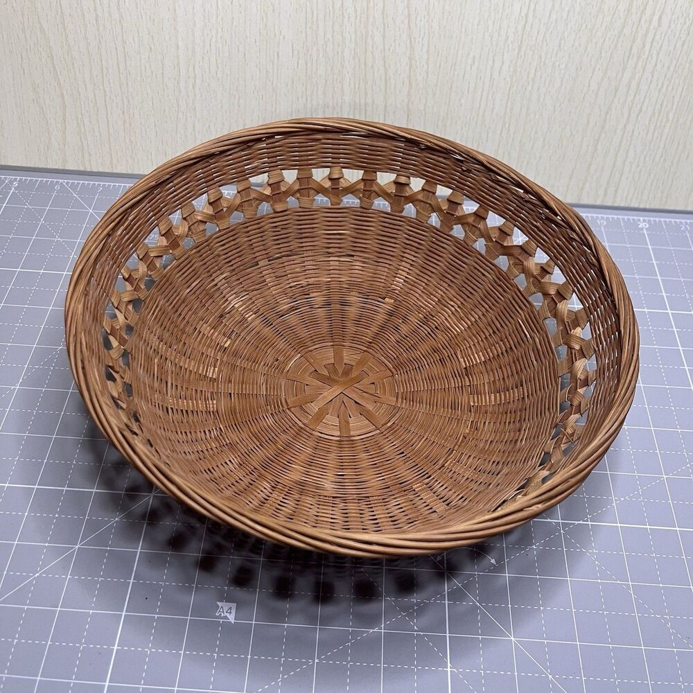 Vintage Woven Wicker Basket 9 Inch Round Decorative Rustic Bread Storage Bowl H